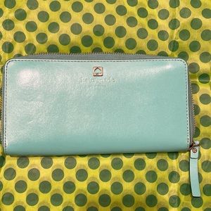 ♠️- Kate Spade ♠️ leather mint color wallet